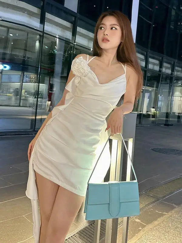 Isabella V Neckline Sleeveless Sexy Dress (comes in 2 colors)